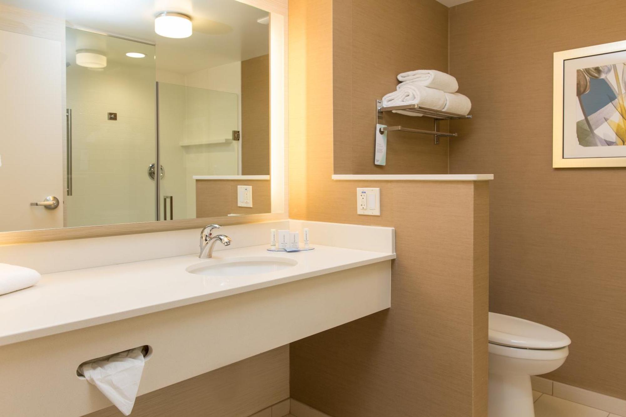 Fairfield Inn & Suites By Marriott Sacramento Folsom Exterior photo